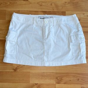 Island Company white Relaxed Forever skirt, Small.